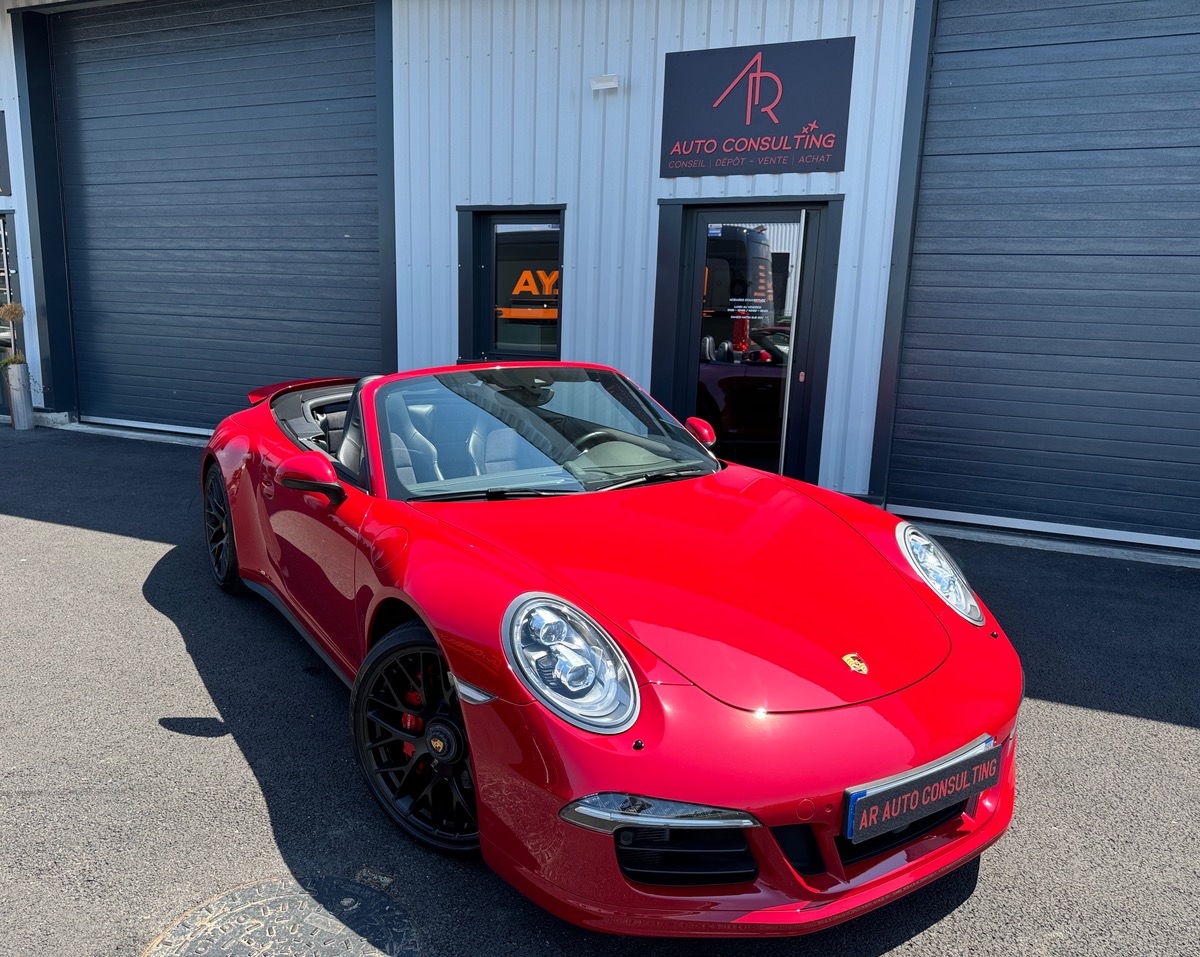 Porsche 911 991 Carrera 4 GTS