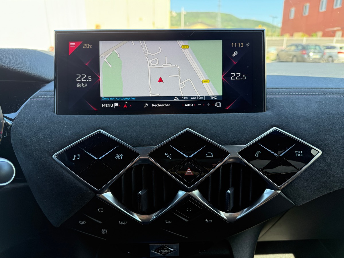Citroën DS3 CROSSBACK 130 BLUEHDI EAT8 PERFORMANCE LINE, SUIVI COMPLET, CARPLAY