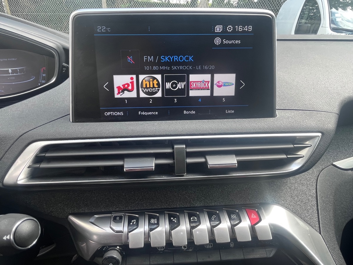 Peugeot 3008 SUV 1.5 BlueHDi 130  ch Diesel