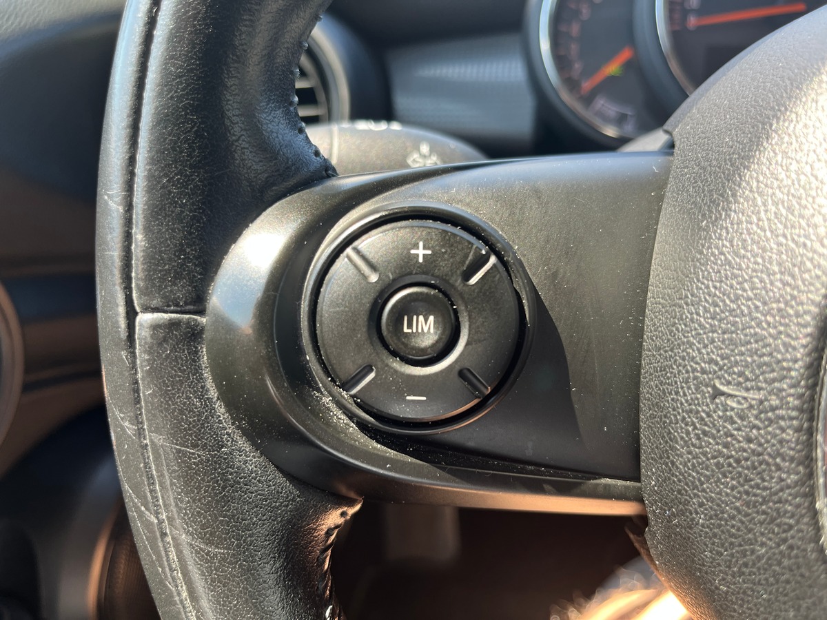 Mini Mini 136ch, BVA, SUIVI MINI, CARPLAY, RADAR AVANT ET ARRIERE, LIMITEUR, SIEGES CHAUFFANT