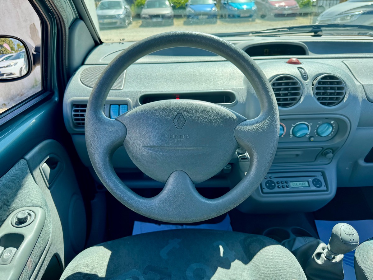 RENAULT Twingo 1.2 EMOTION 60 CV FAIBLE KILOMÉTRAGE SUIVI CONCESSION