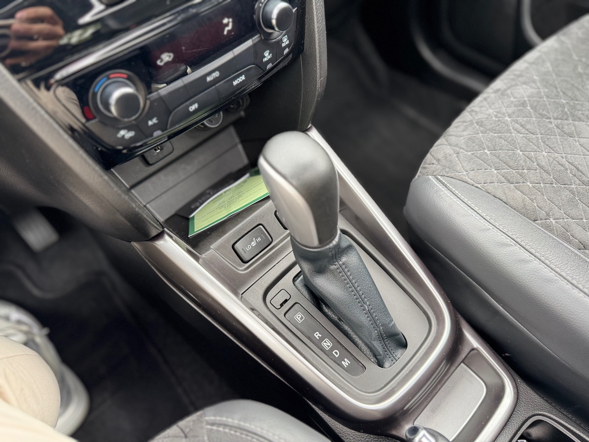 Suzuki Vitara S 1.4 Boosterjet 4X2 140 cv Boîte auto - TOIT OUVRANT - SIEGES CHAUFFANTS - ATTELAGE