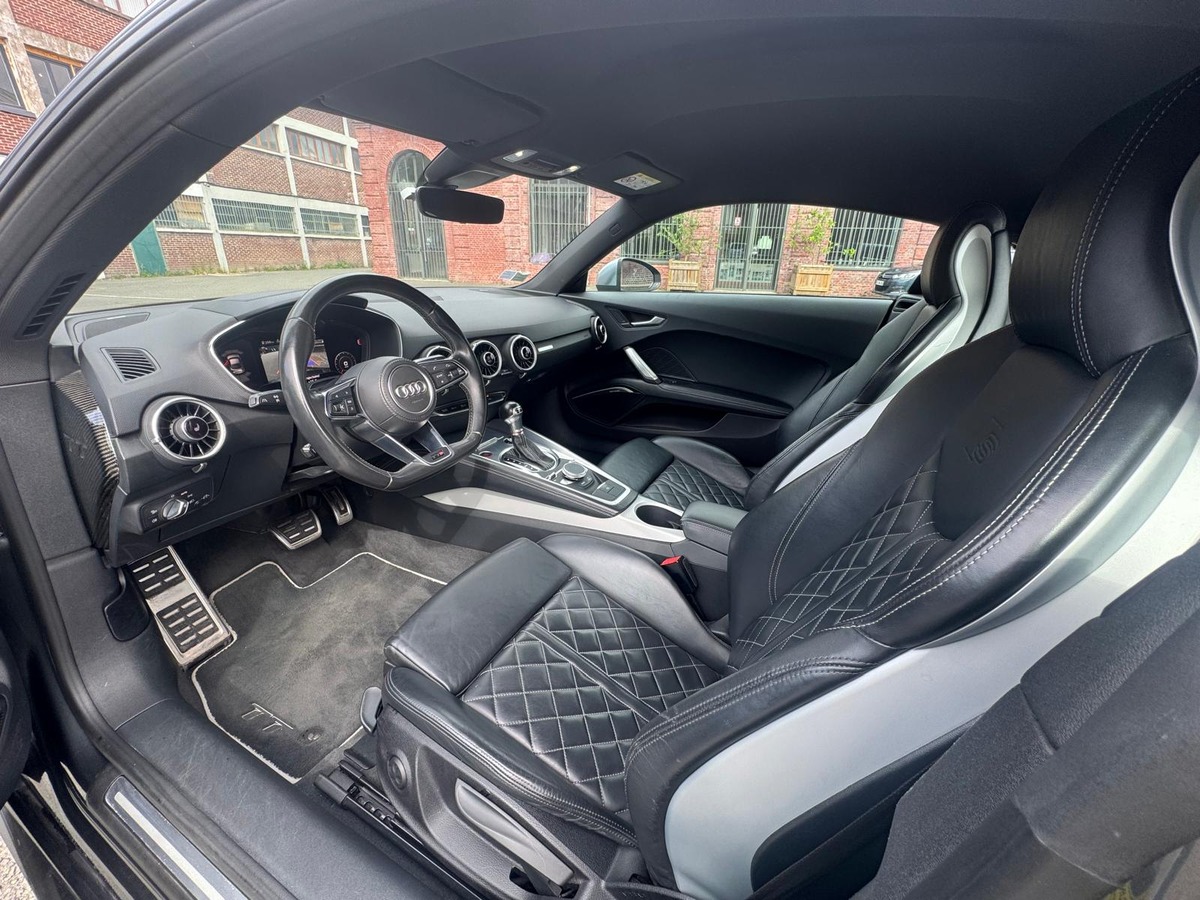 Audi TTS 2.0 TFSi Quattro S-Tronic