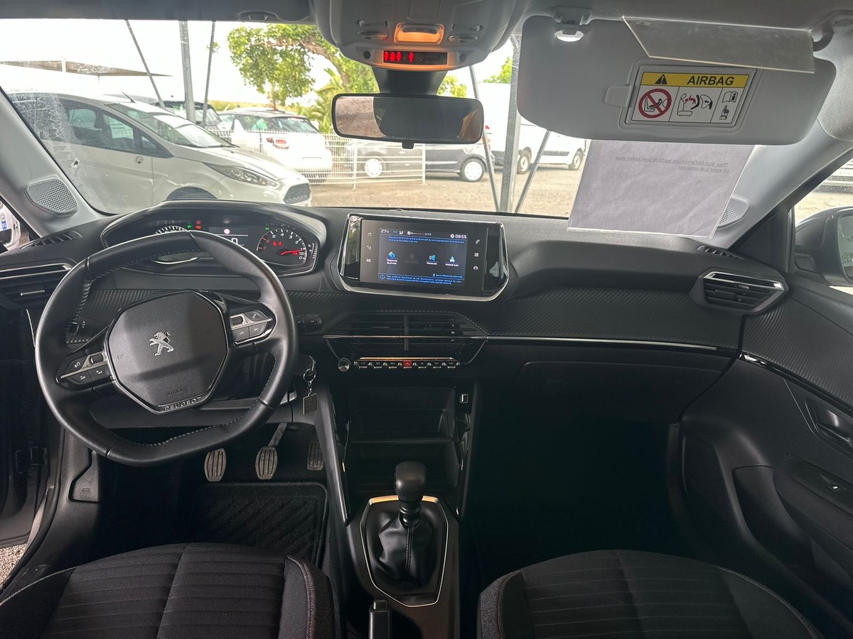Peugeot 208 1.2 2021 16300KM  SPORT AUTO