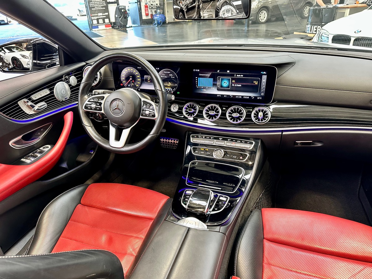 Mercedes-Benz Classe E V Cabriolet 220d 194 AMG Line b