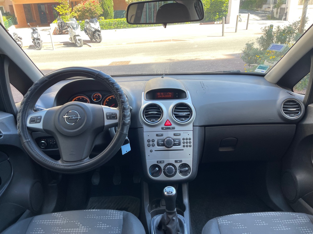Opel Corsa 1.2 85 cv / Phase 2 / 5 portes/ CLIM