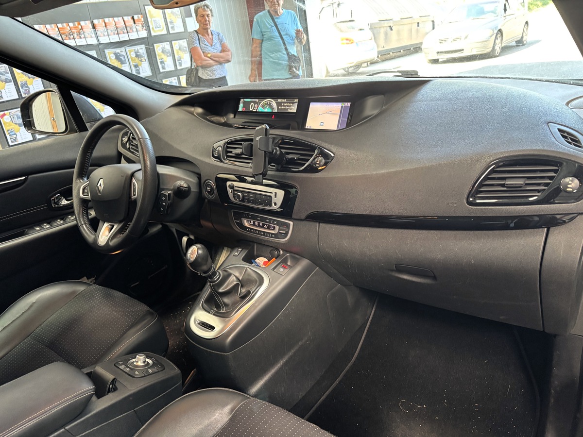 RENAULT Grand Scenic 3 (2) 1.6 DCI 130 FAP ENERGY BOSE EDITION 7PL ECO2