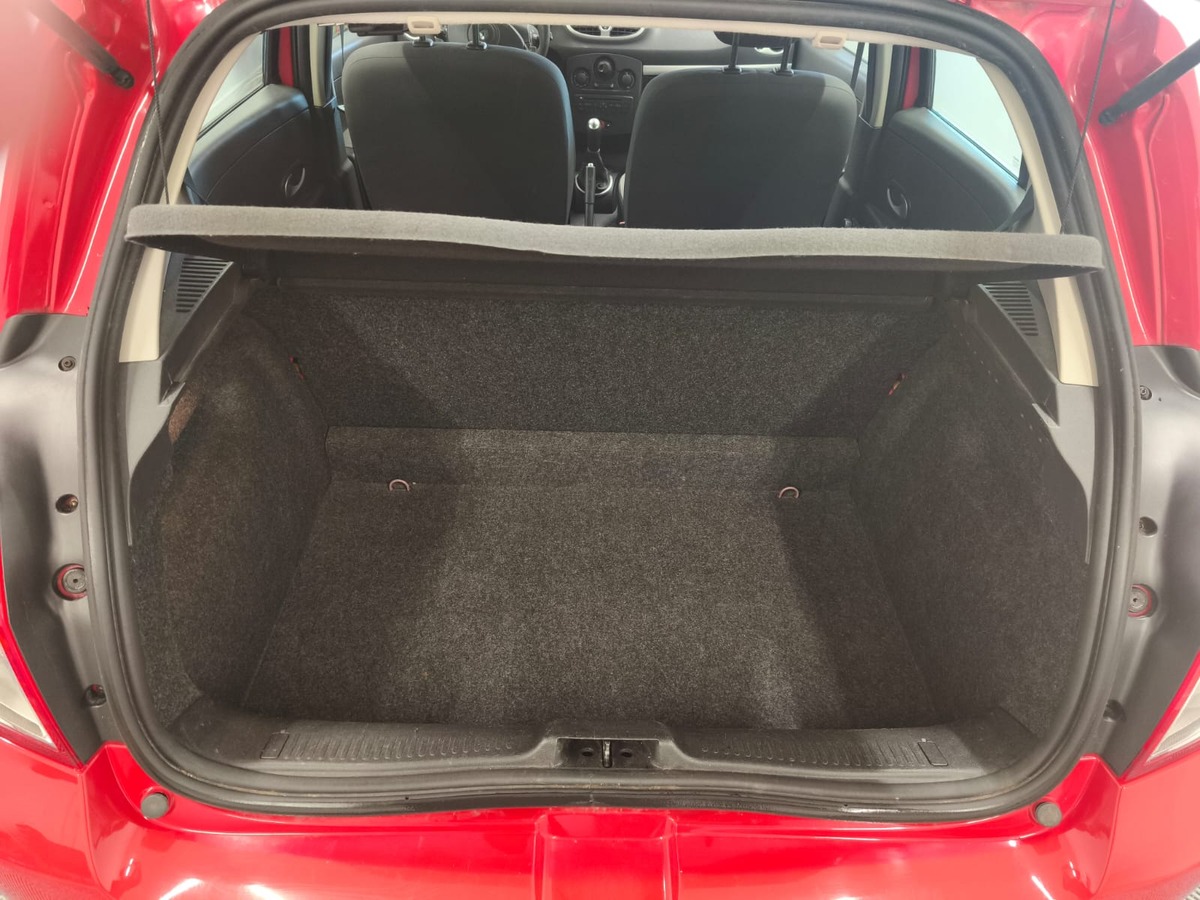 RENAULT Clio 1.2 16V - Première main - Suivi complet Renault -