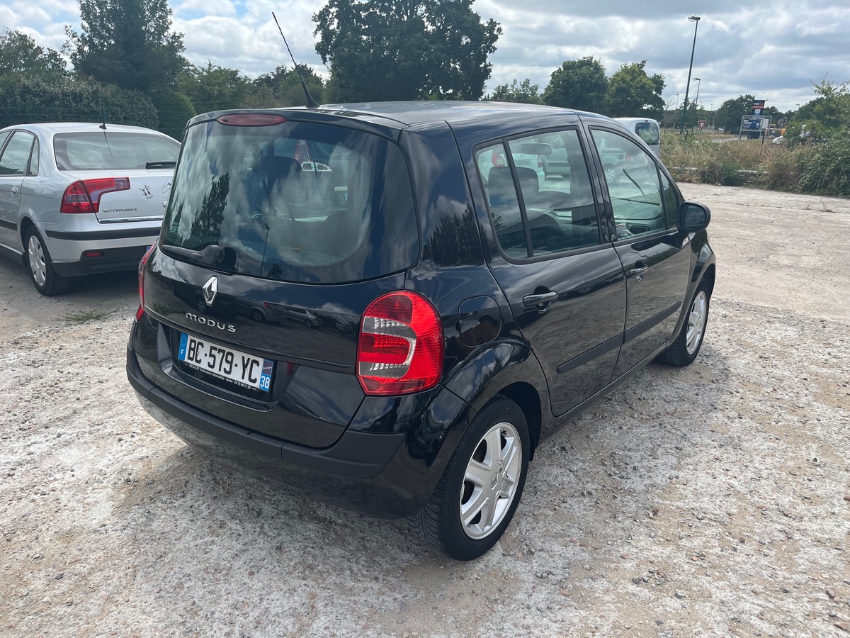 RENAULT Modus 1.5 dci 153036 KM