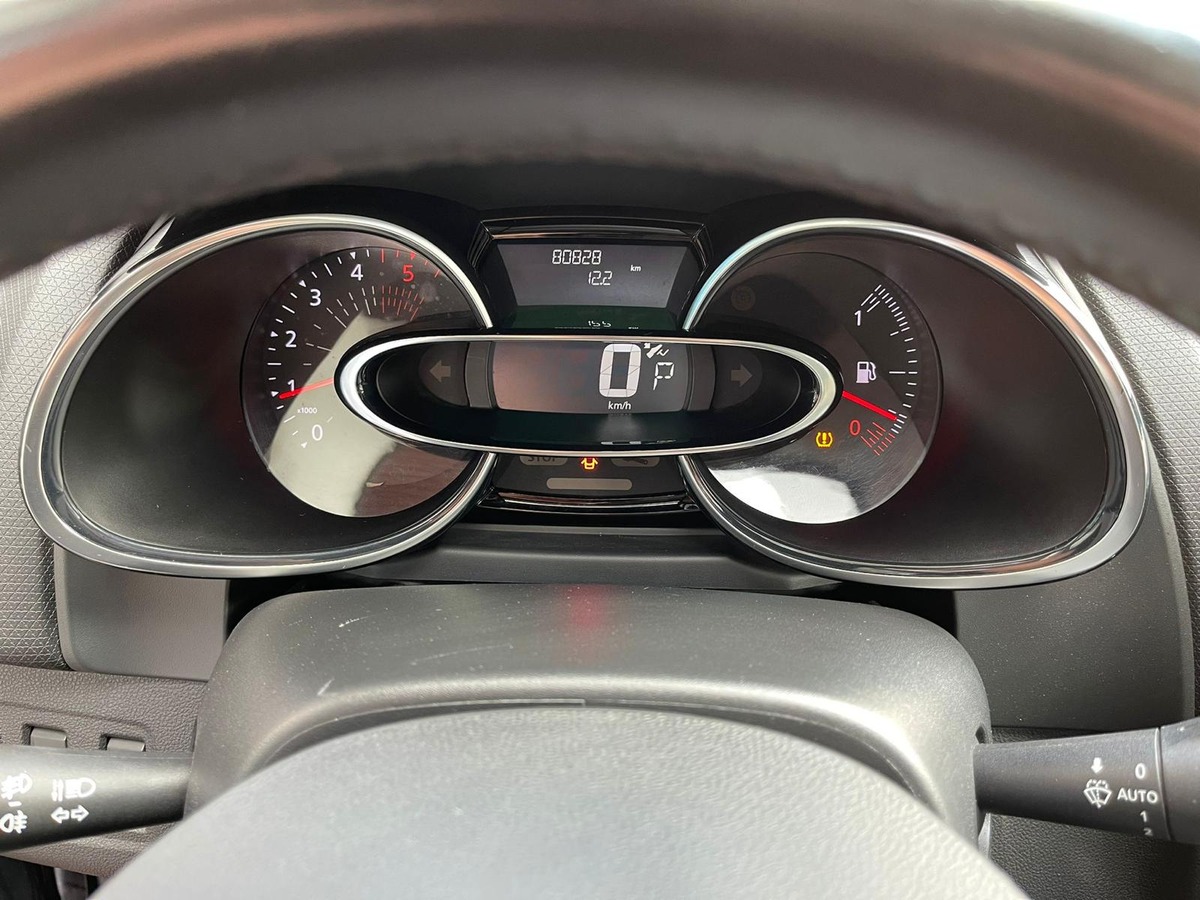 Renault CLIO IV Intens 1.5 dci 90 EDC + CAM LED