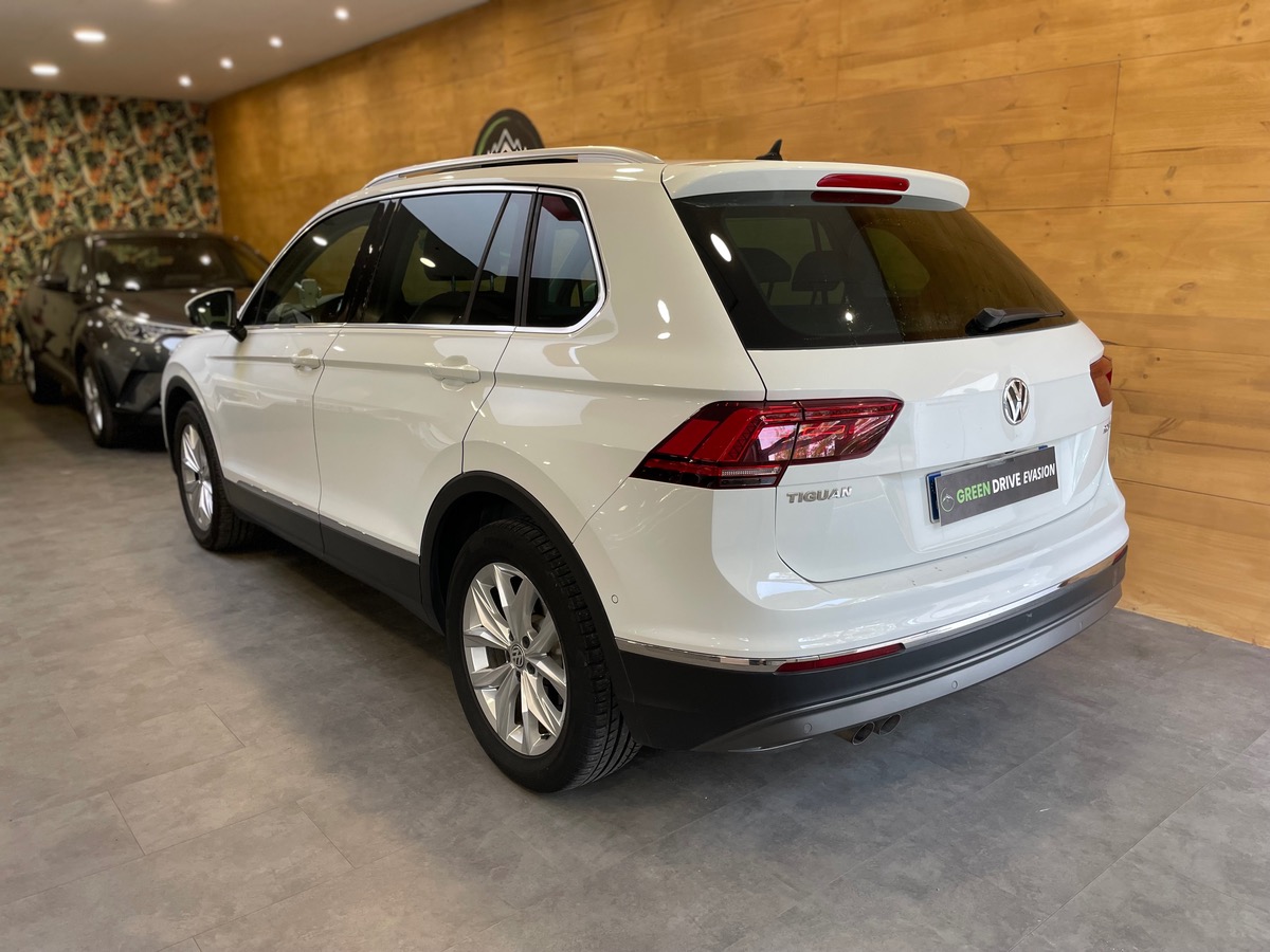 Volkswagen Tiguan 2.0 TDI 150 BLUEMOTION CARAT DSG BVA