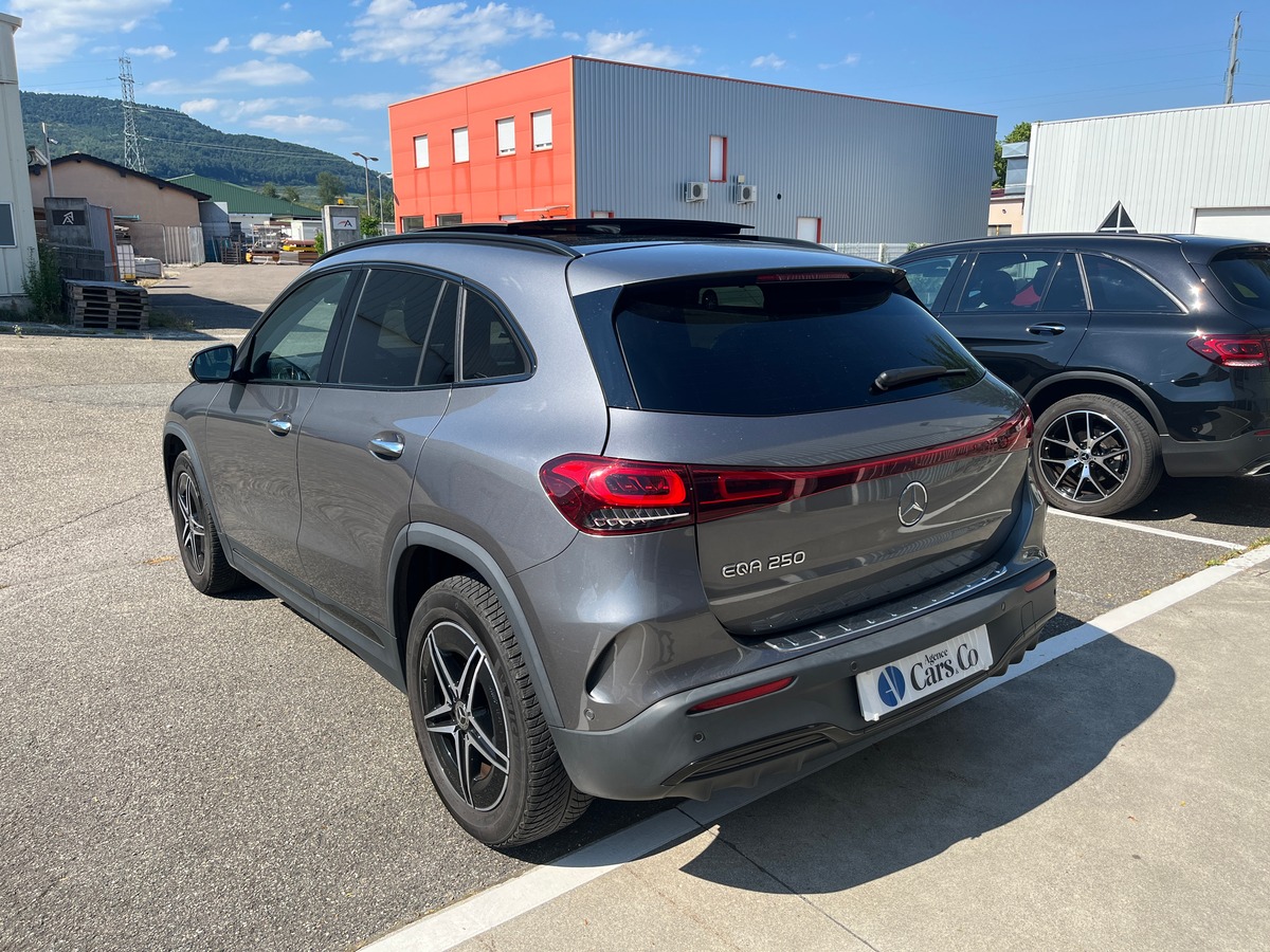 Mercedes-Benz EQA 250 AMG 190ch, SUIVI MERCEDES,SIEGES CHAUFFANT, TOIT OUVRANT, CHARGEUR A INDUCTION