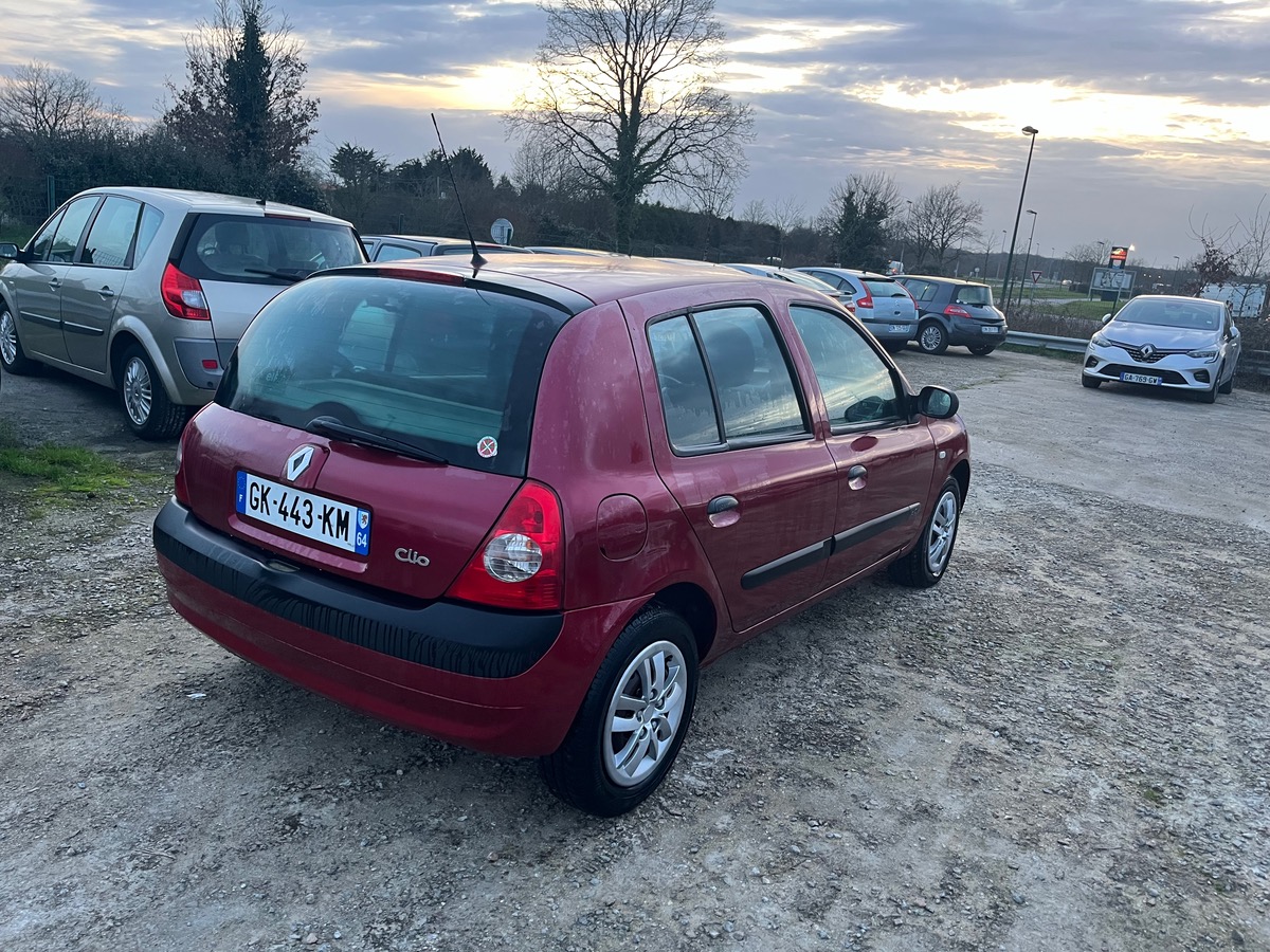 RENAULT Clio 1.5 dci 160201km