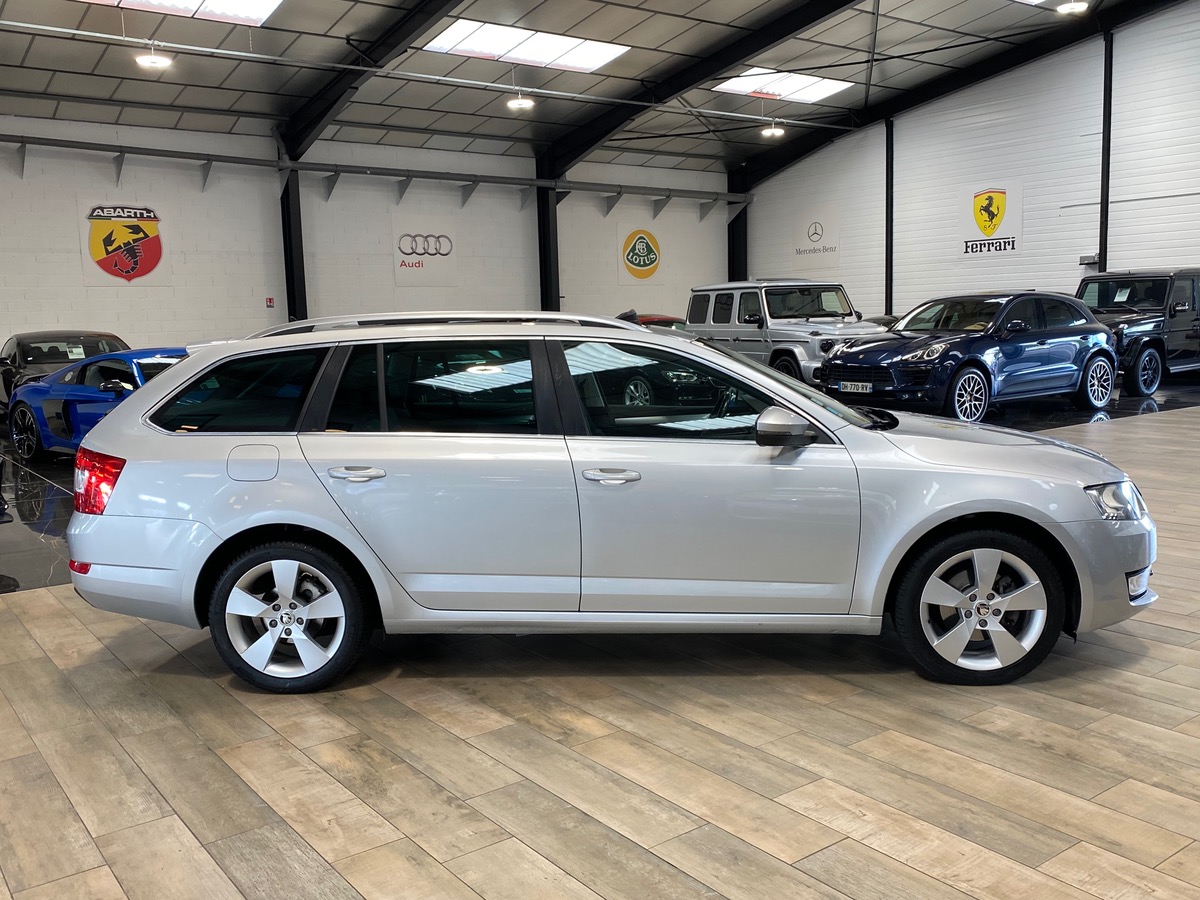 Skoda Octavia COMBI 2.0 TDI 150 DSG6 TOIT/TEL/ATT