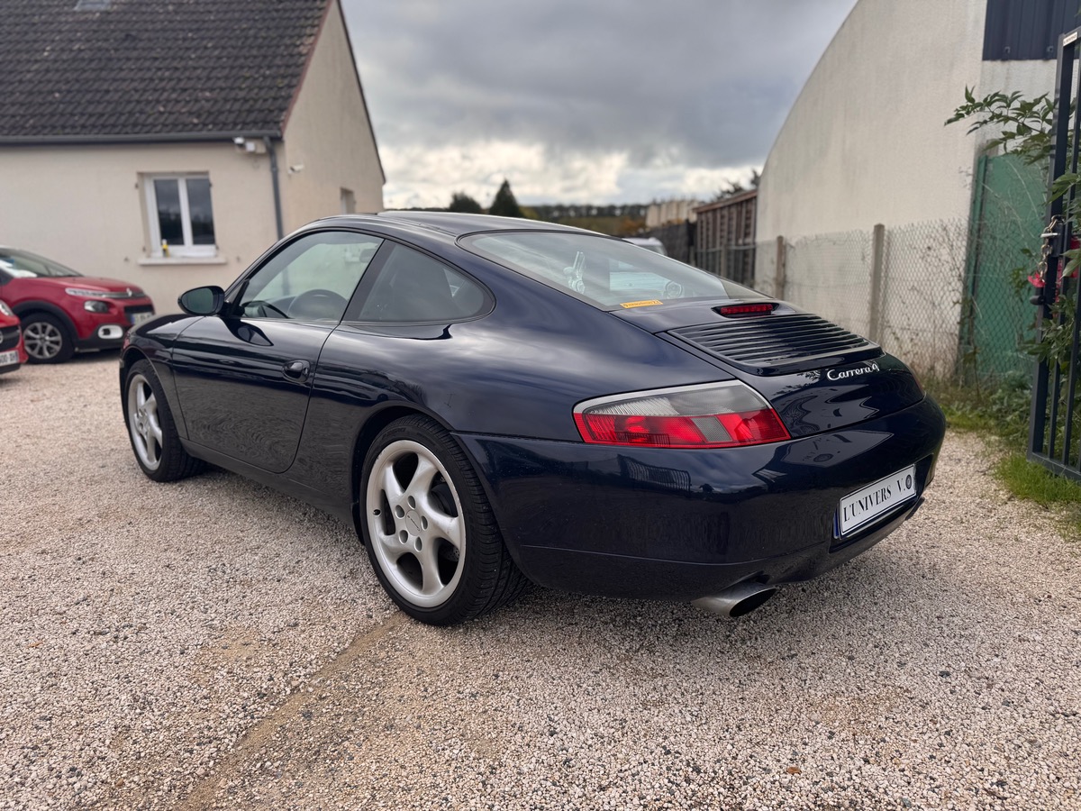 Porsche 911 carrera 4