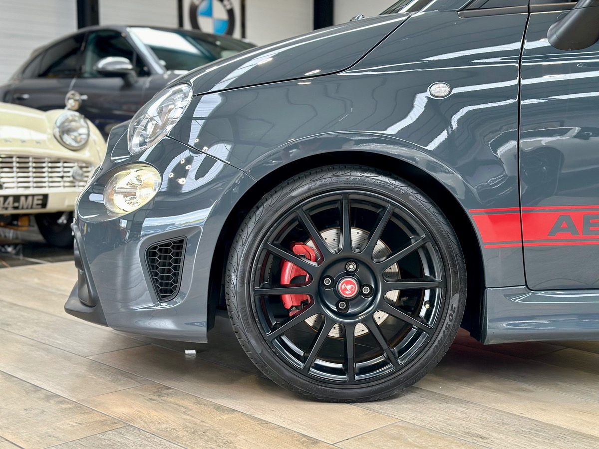 Abarth 500 II (2) 1.4 TURBO T-JET 165 695 XSR YAMAHA MSQ f