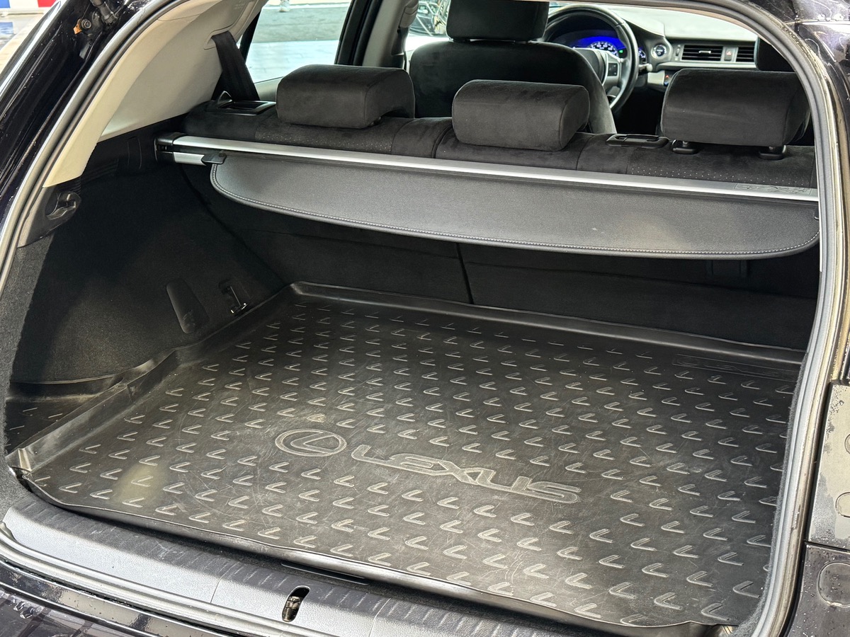 Lexus CT200H 1.8VVT-I 136CV HYBRID CAM/ENTRETIEN COMPLET CONSTRUCTEUR