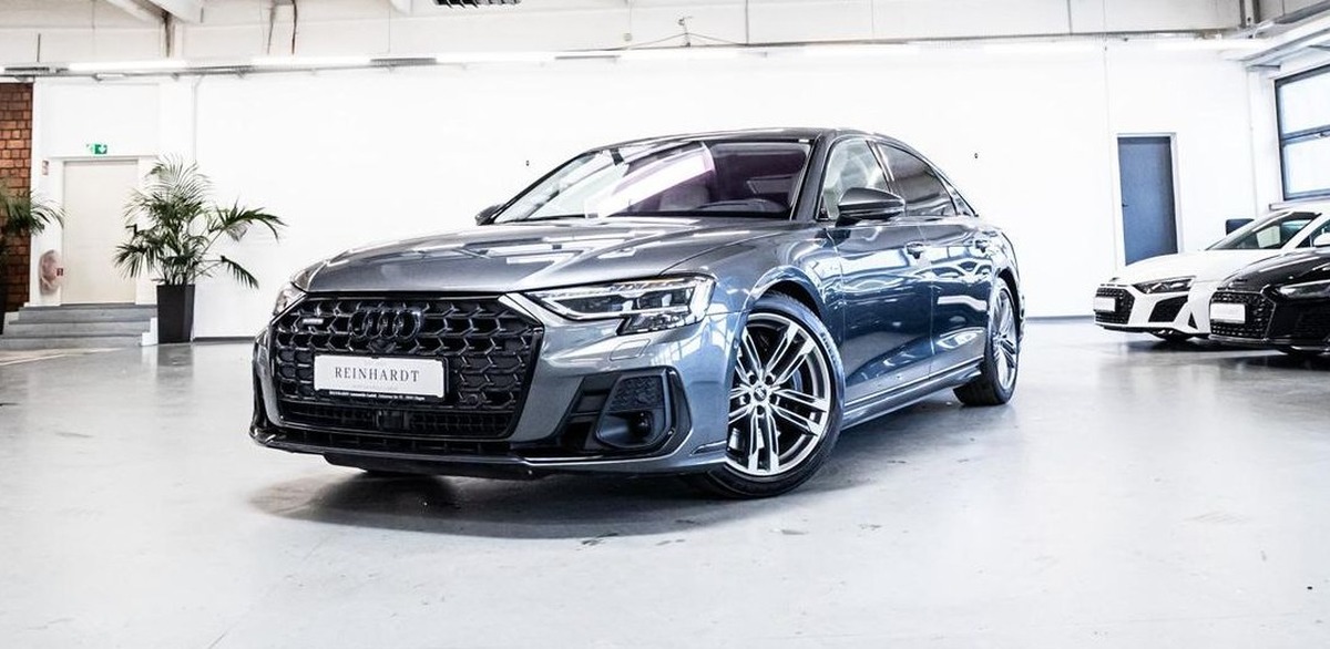 Audi A8 IV 60 TFSI e 462ch Avus quattro tiptronic 8 Toit ouvrant Bang&Olufsen