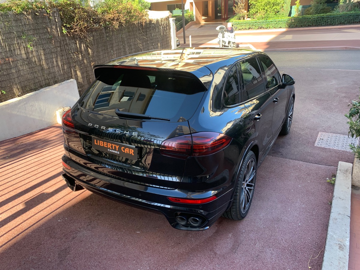 Porsche Cayenne s V8 Platinium Edition 385 cv