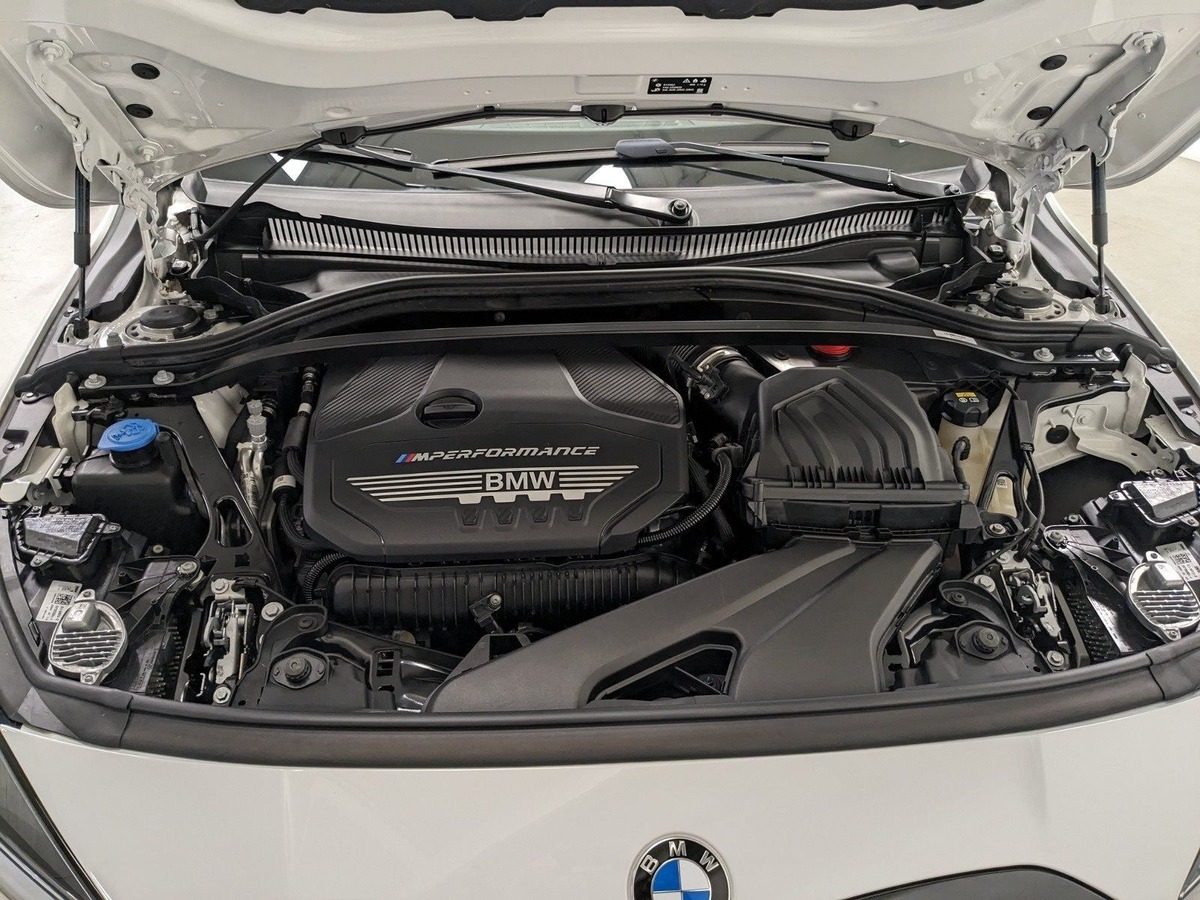 Bmw Série 1 M135iA xDrive 306ch/Toit ouvrant/Harman-Kardon/Pack performance/Garantie 24mois