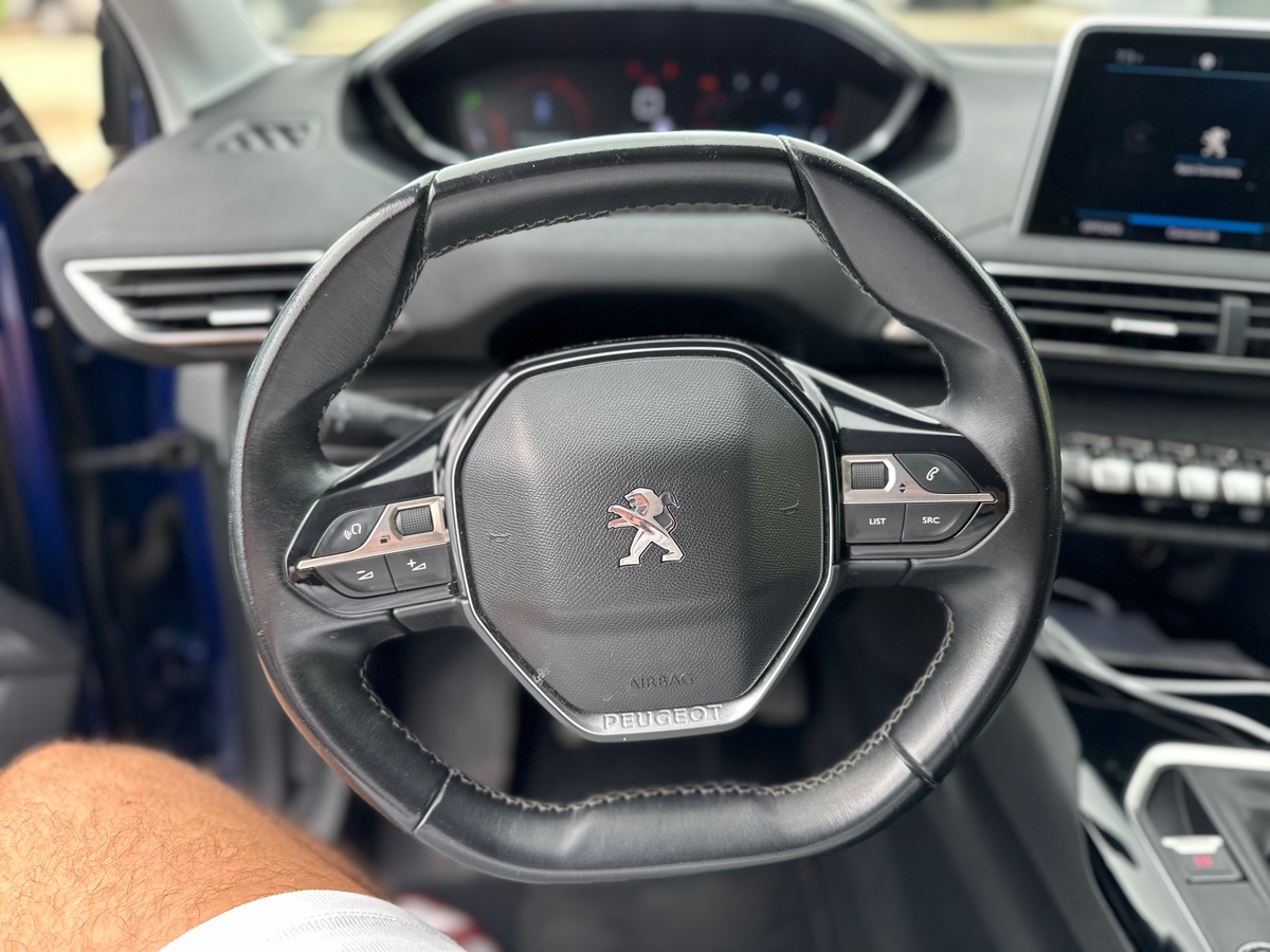 Peugeot 3008 ALLURE 2.0 BlueHDi 150 cv MOTEUR FIABLE - APPLE CARPLAY - CAMERA DE RECUL