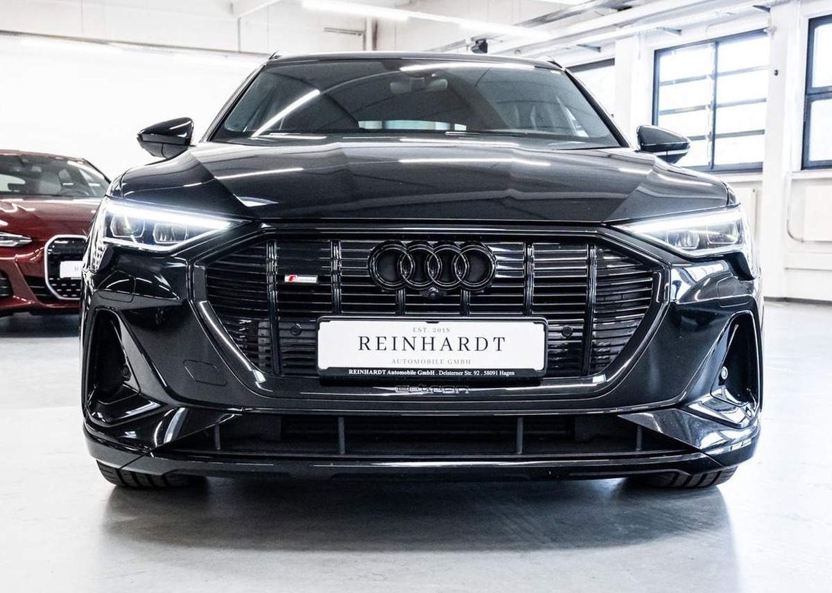 Audi e-tron Sportback 55 408ch S Line e-quattro Toit ouvrant Bang&Olufsen Pack Black Edition