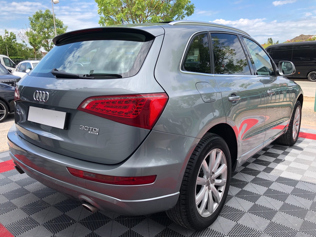 Audi Q5 V6 3.0 TDI quattro 245 CV AVUS Toit Pano t