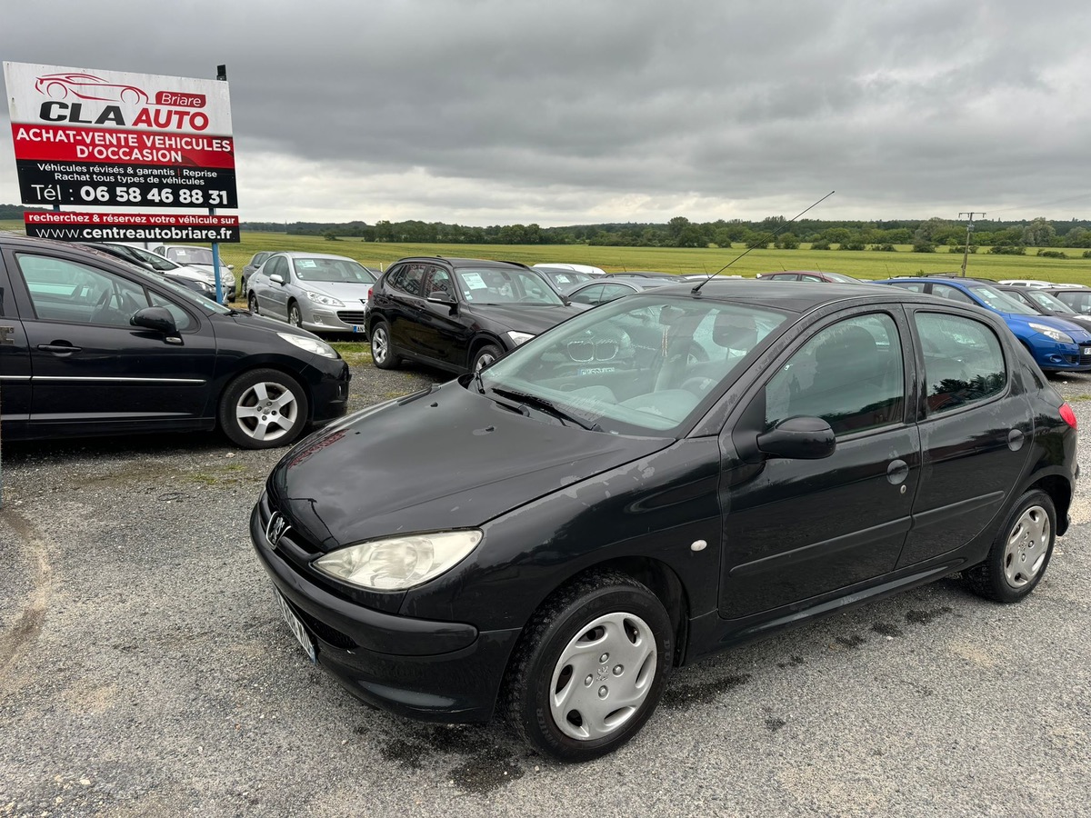 Peugeot 206 1.4 hdi 70cv 195002kms bon état 