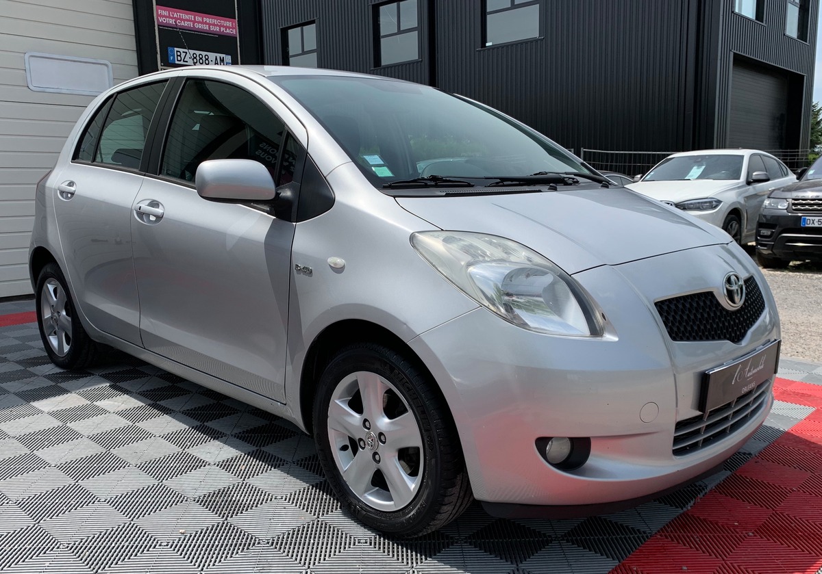 Toyota Yaris D4-D 1.4L 90CV Boîte Automatique