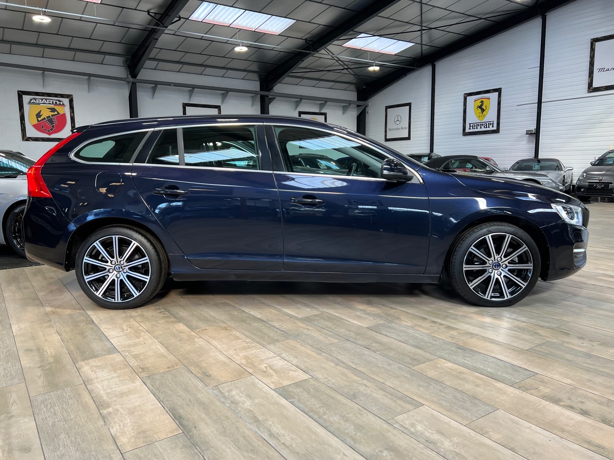 Volvo V60 D3 PH2 EVO 2.0 TDI 150 EDITION zp 